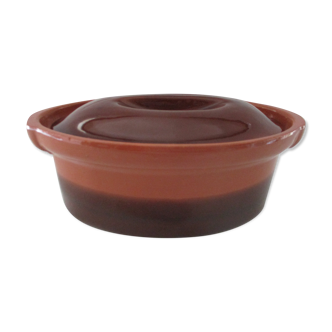 Oval terrine 26 cm exclusively at Emile Henry 1 liter classic brown caramel color
