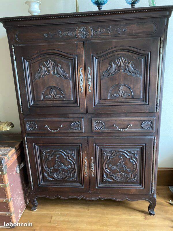 Solid wood furniture