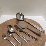 Silver metal cutlery set