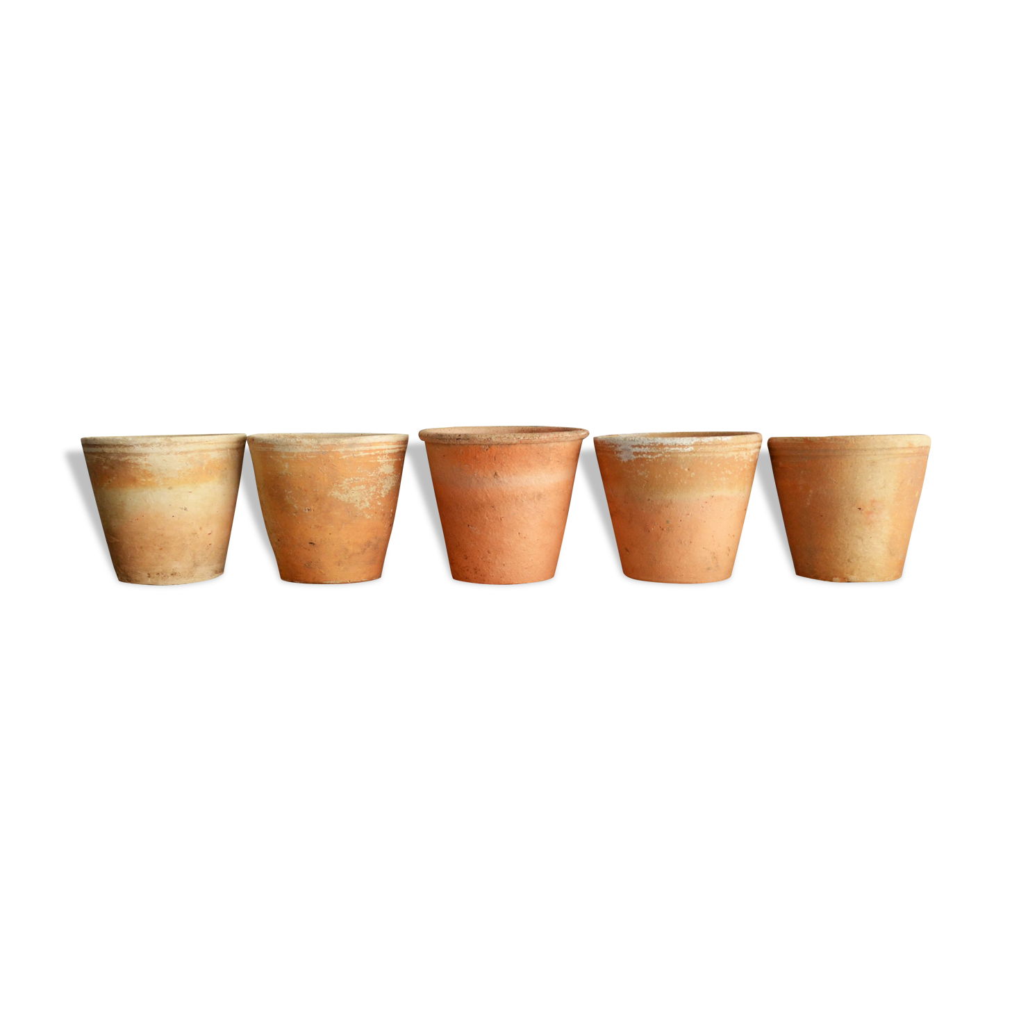 5 old terracotta pots