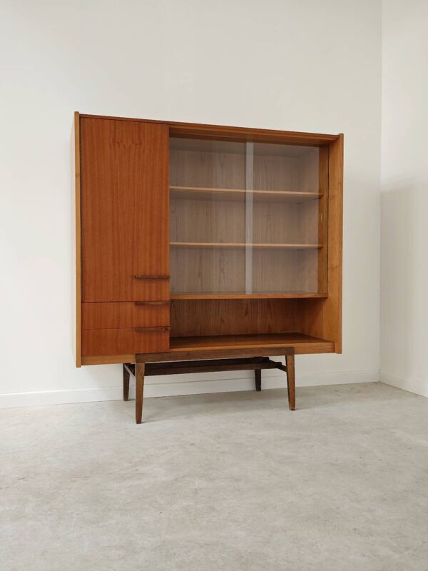 Vaisselier Buffet Haut Frantisek Mezulanik pour Up Zavody  1960
