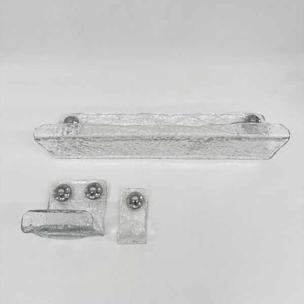 Ensemble de salle de bain Grohe en verre glacé : porte-serviette, porte-savon et plateau.