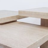 Un ensemble de 3 tables gigognes italiennes vintage en travertin