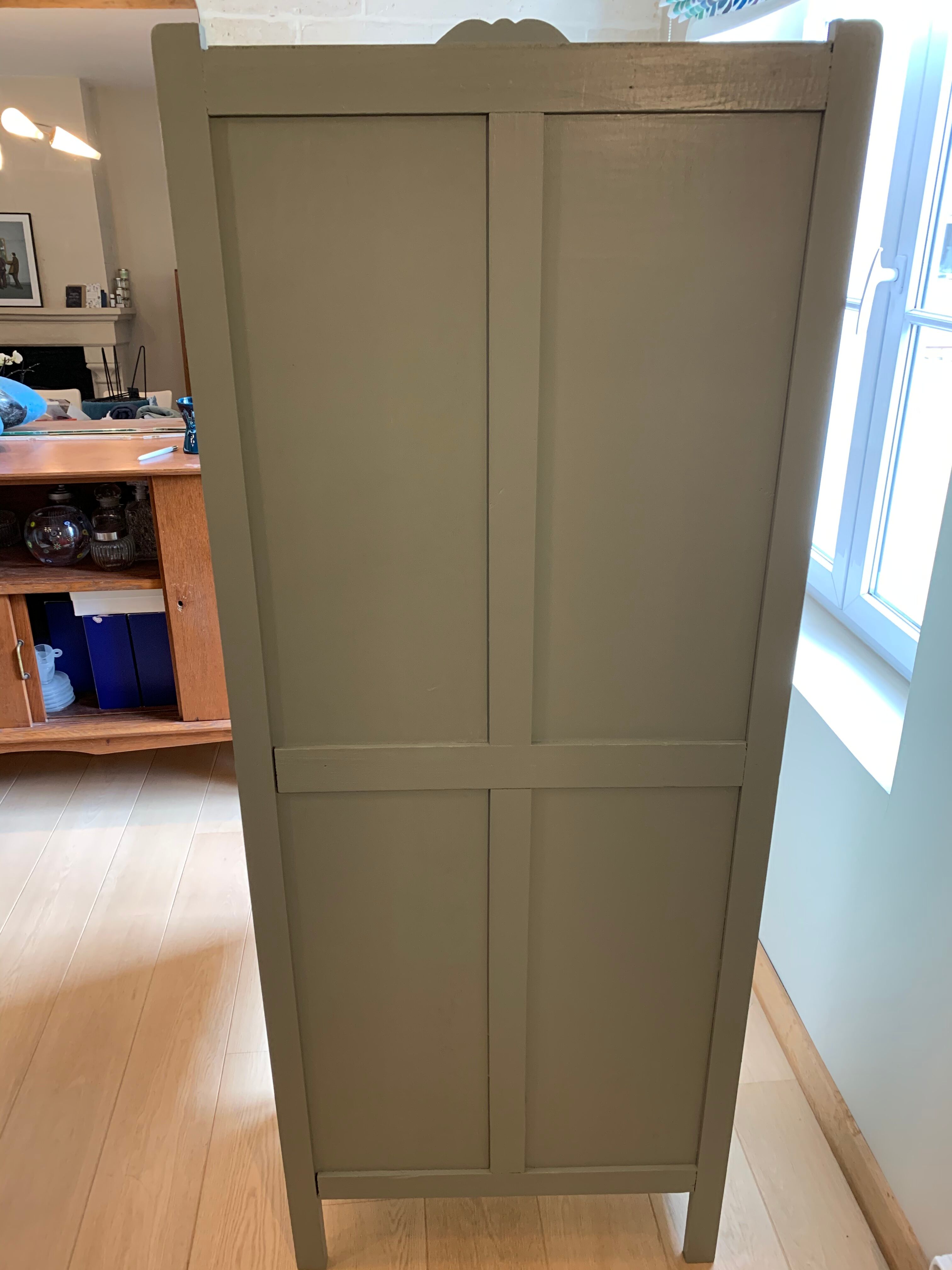 Glass-glazed bonnetière