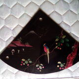 Corner shelf in Chinese lacquer