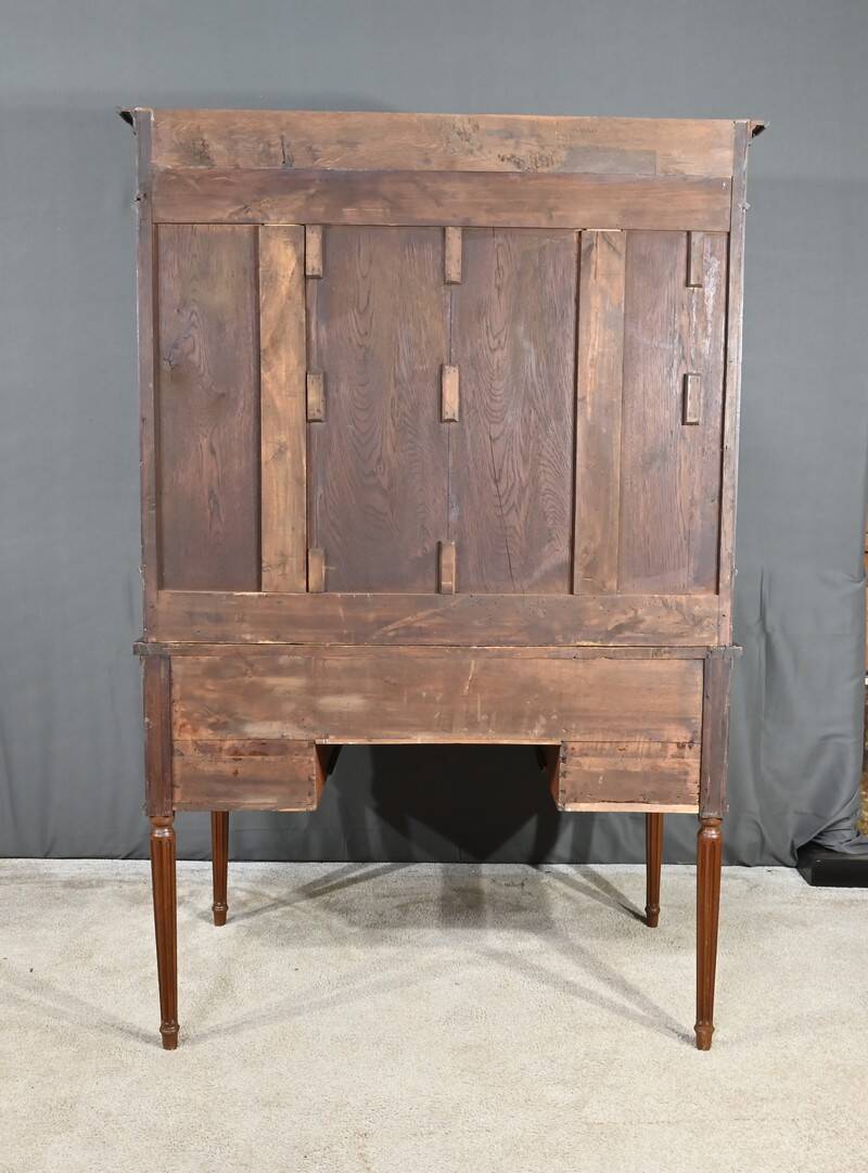 Louis XVI desk in Cuban mahogany – Late 18th century