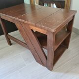 Library stepladder convertible into coffee table