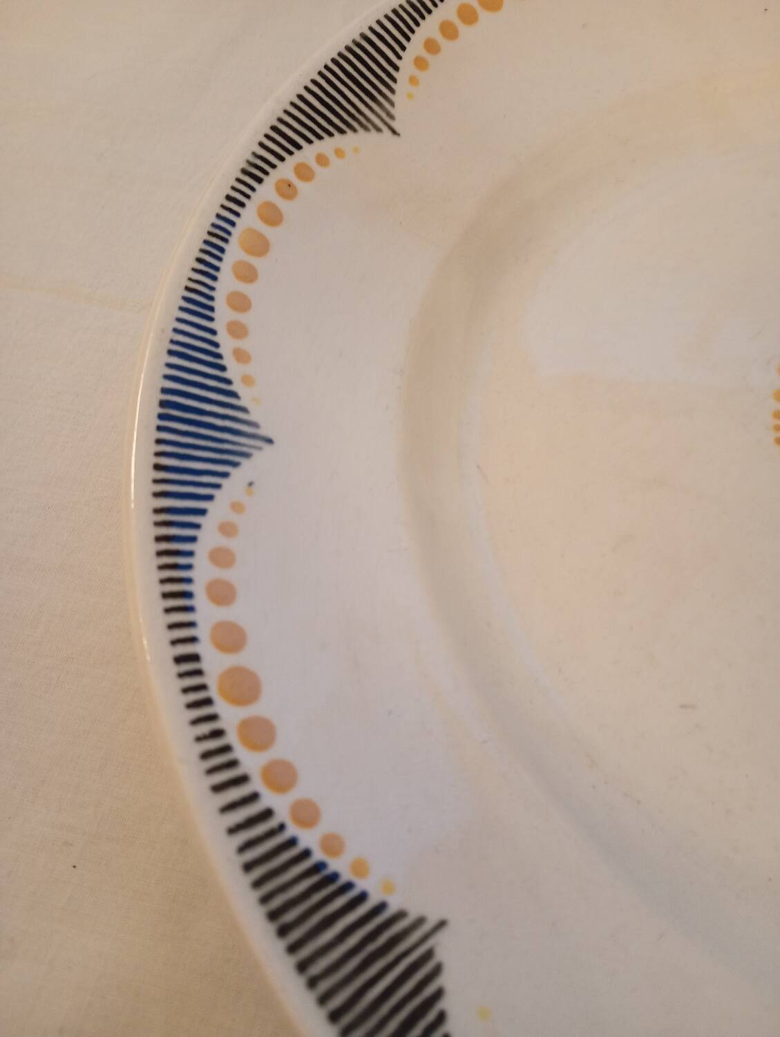 Large round dish Badonviller