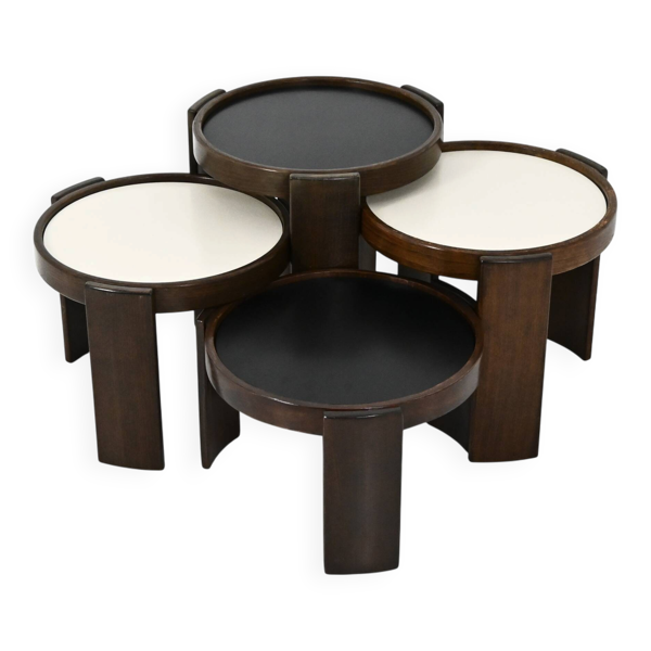 Tables gigognes modèle 780, créées par Gianfranco Frattini pour Cassina, an