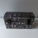 Silver metal jewelry box