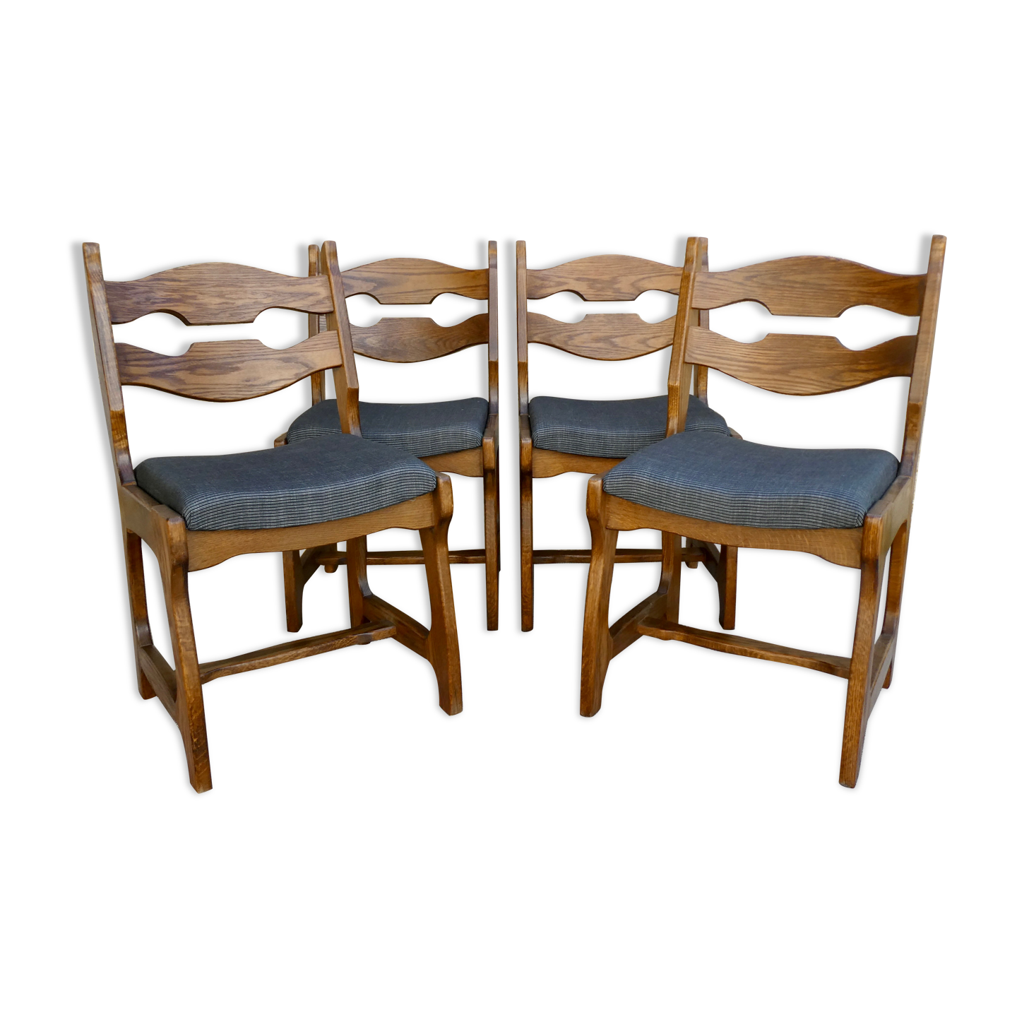4 chairs in solid wood from Guillerme and Chambron