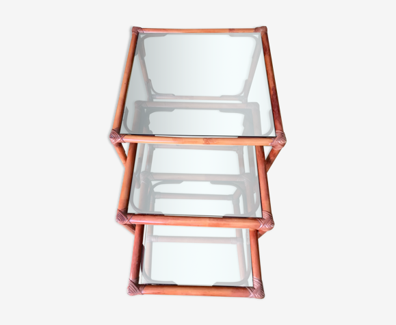 Tables gigognes en rotin miel verre
