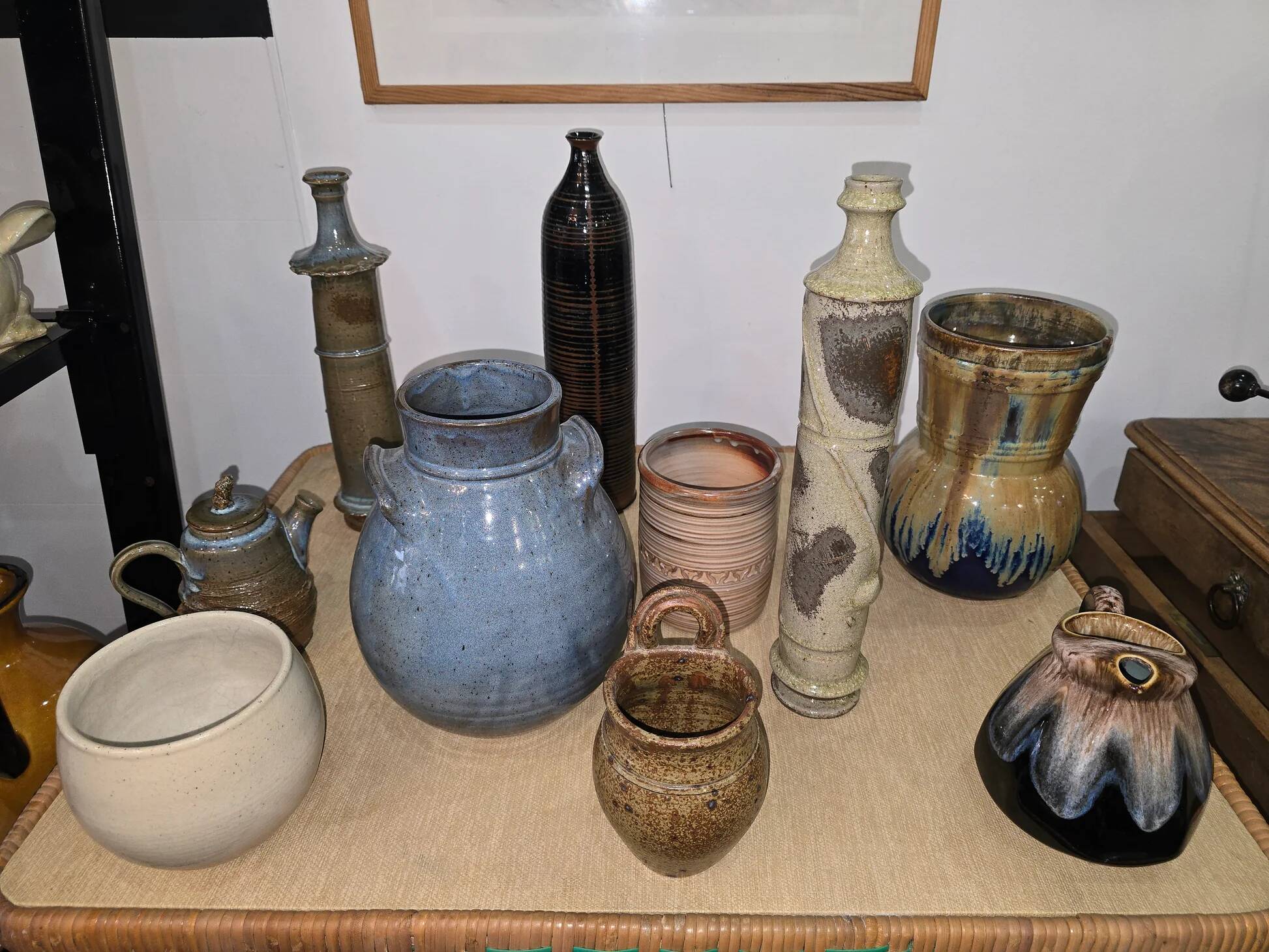 Cylindrical stoneware pot, glazed, turned, ribbed, signed – Artisan potter