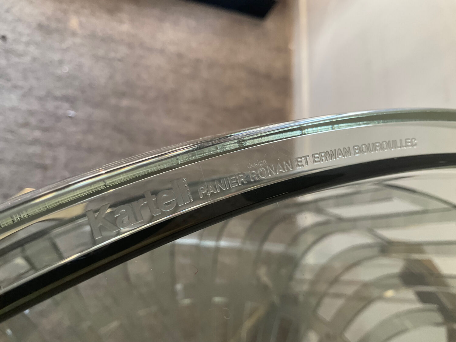 Kartell coffee table by Ronan and Erwan Bouroullec