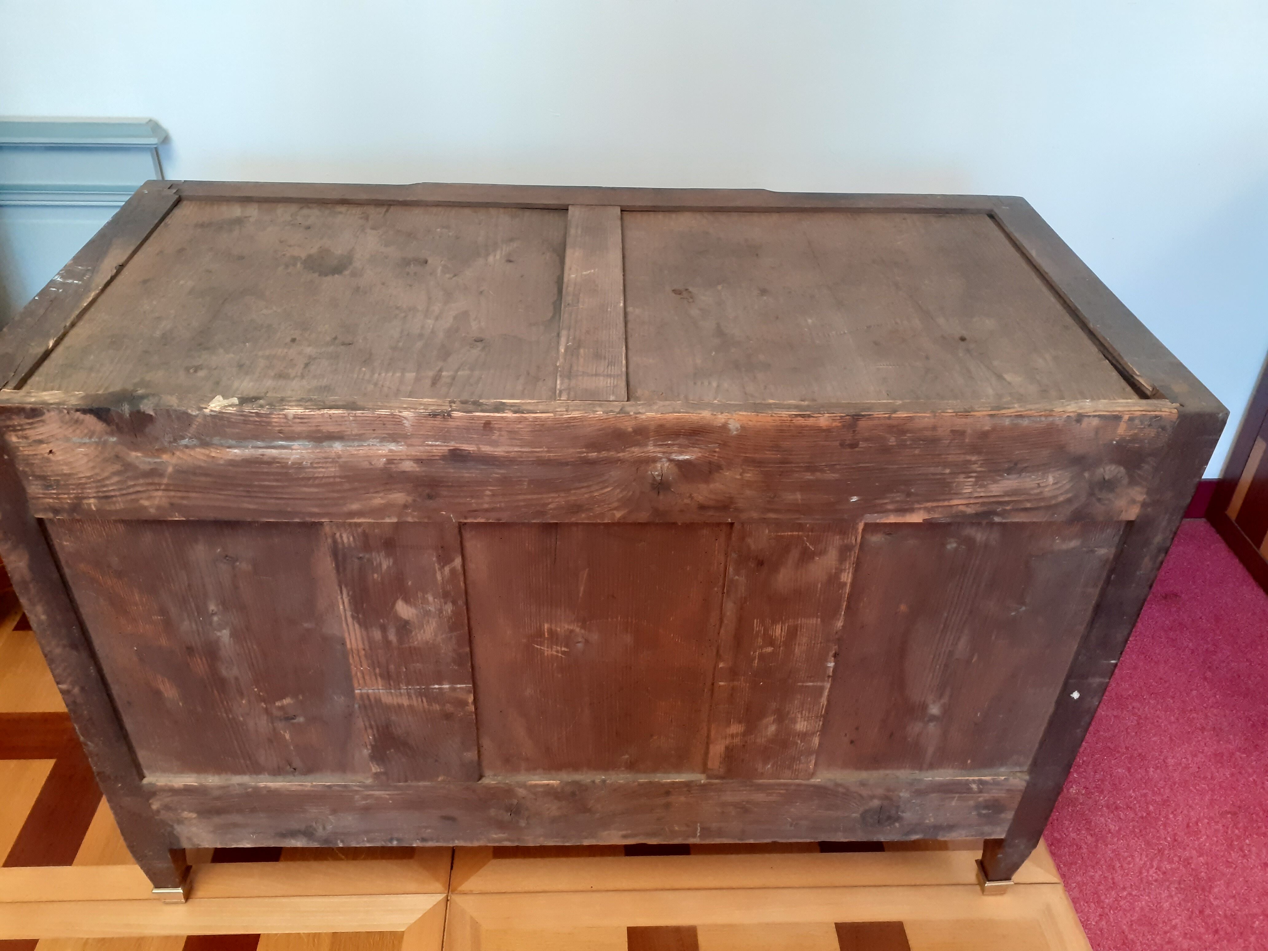 Commode Louis XVI (period)