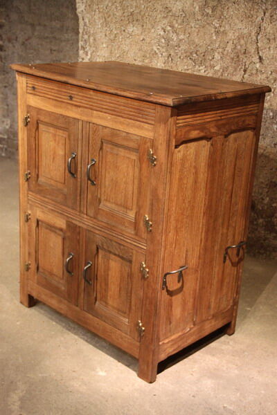 Ancienne glacière frigo