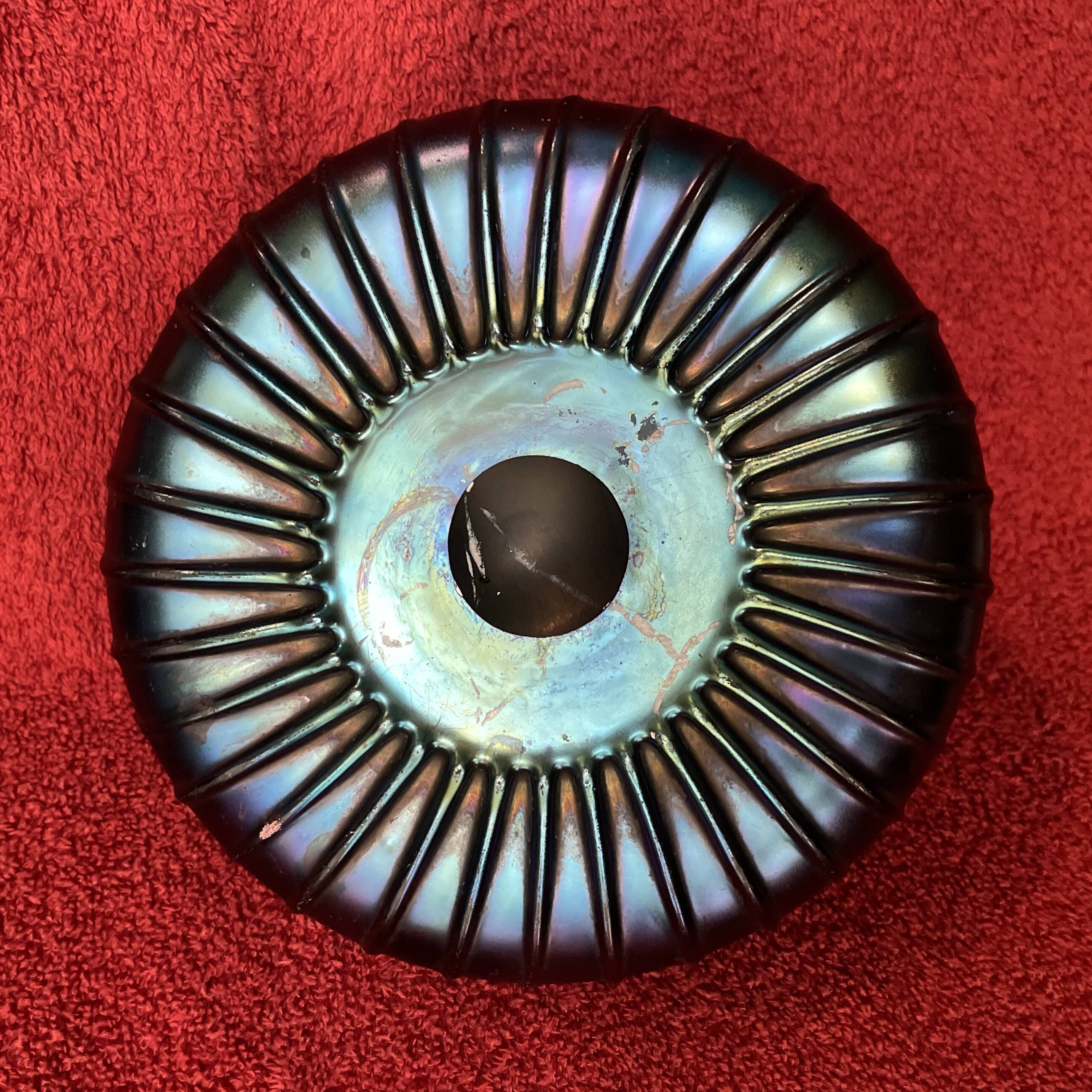 Vase with flat ribbed iridescent glass "peacock feather"