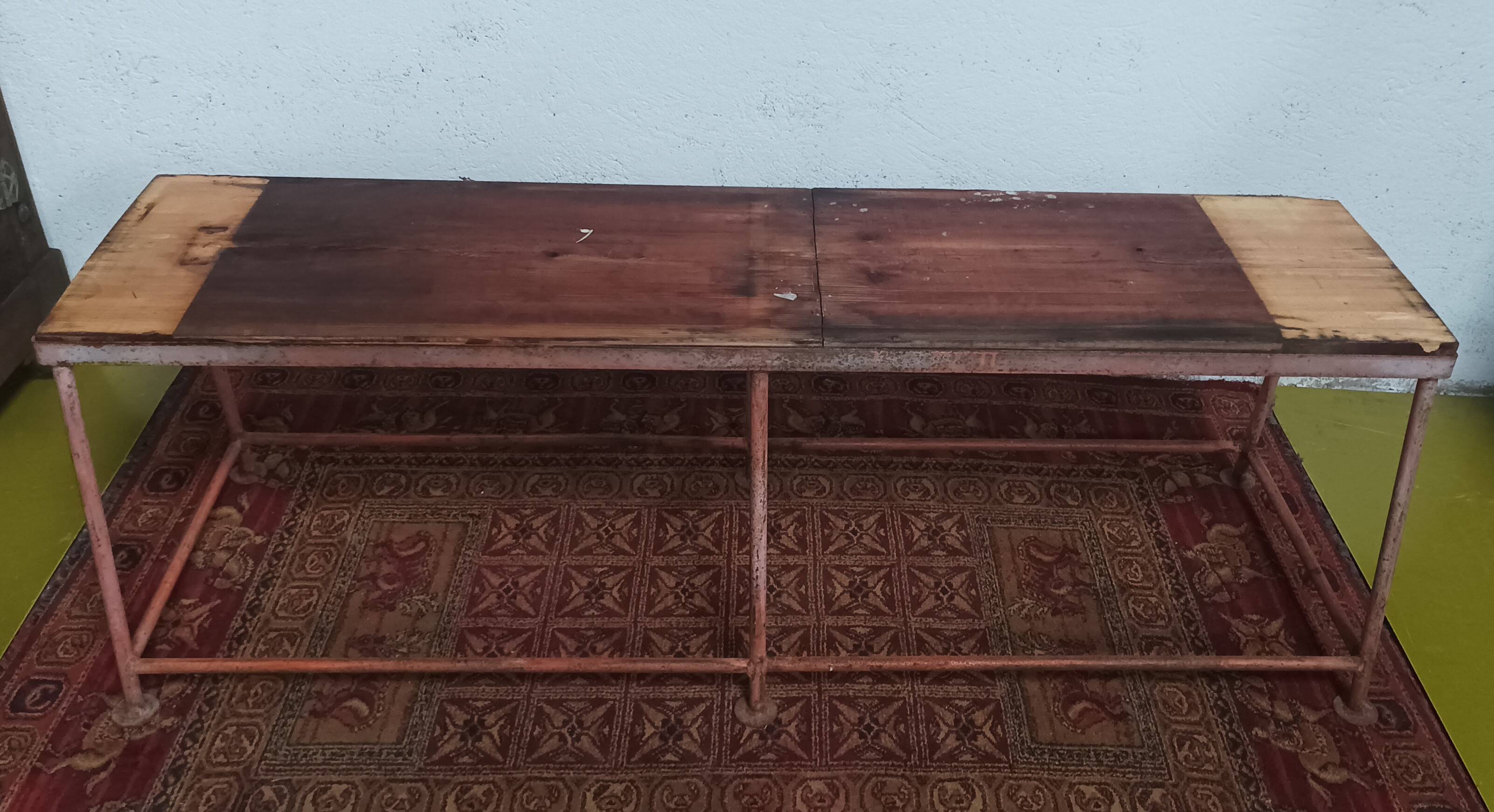 Metal industrial bench