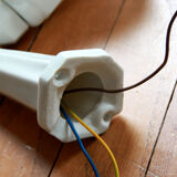 Applique murale col de cygne porcelaine céramique tulipe verre opaline blanche