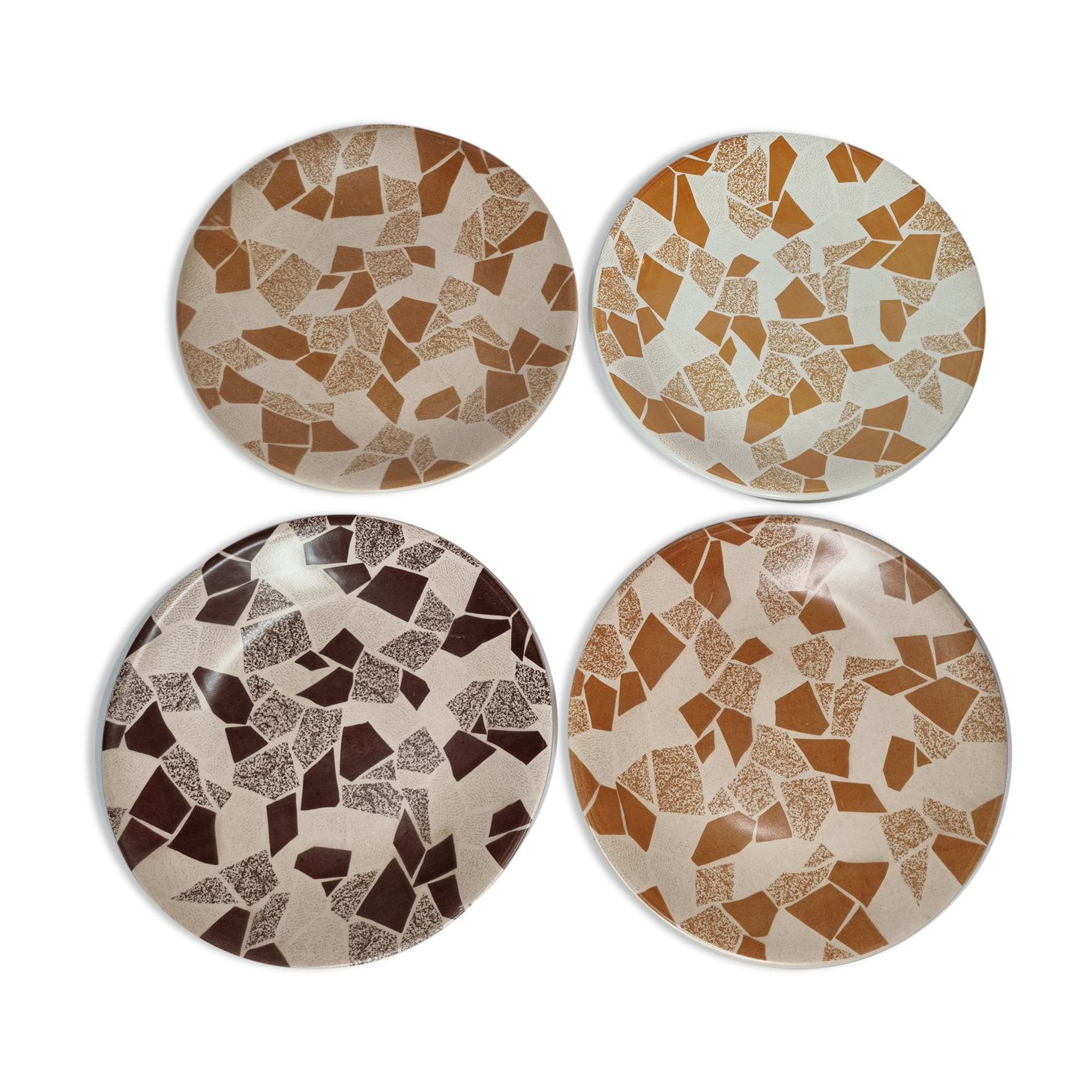Set of four Terrazzo plates matched with gien earthenware, 22.5 cm