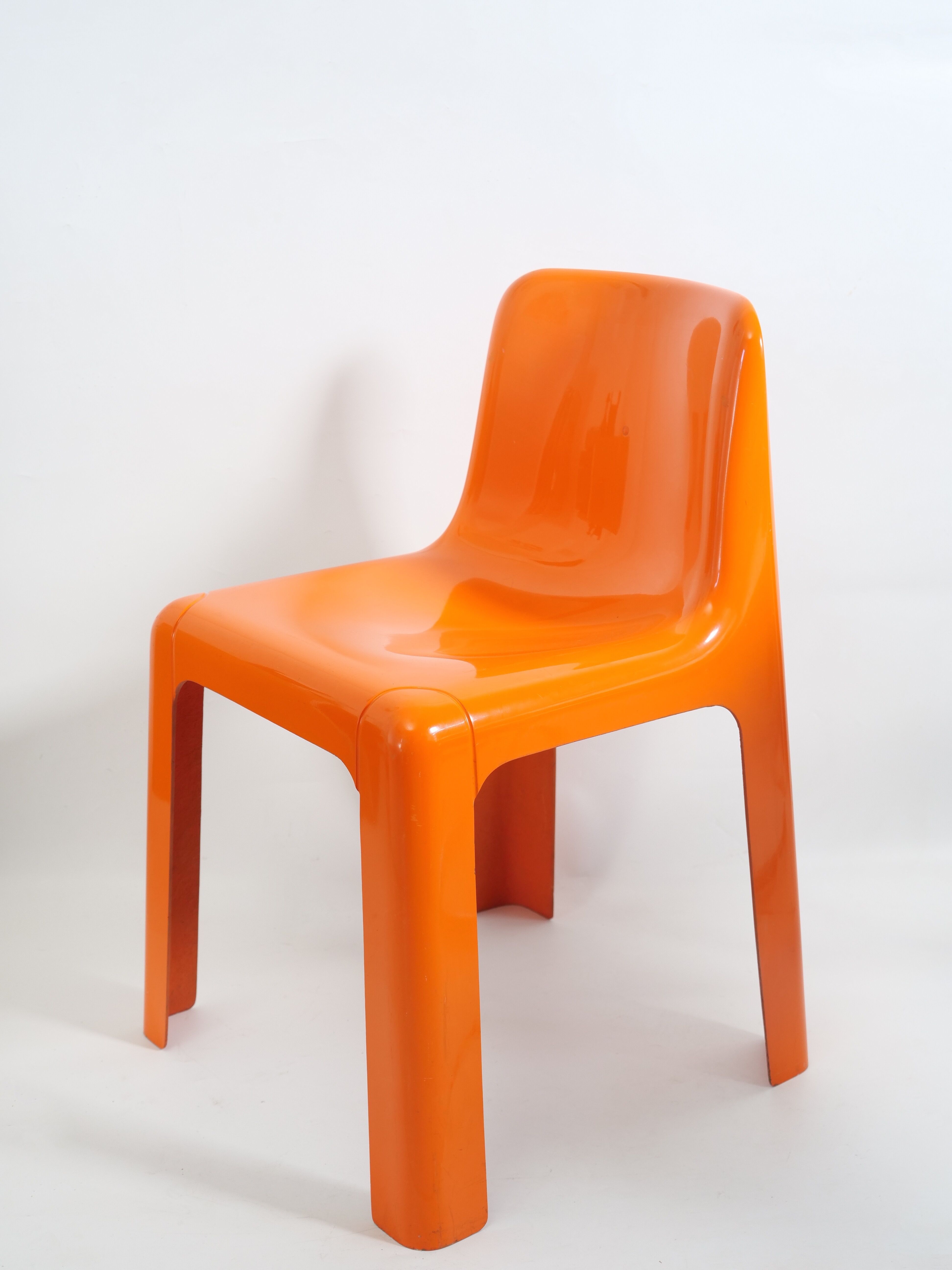 Fiberglass chair by Marc Berthier model Ozoo 700