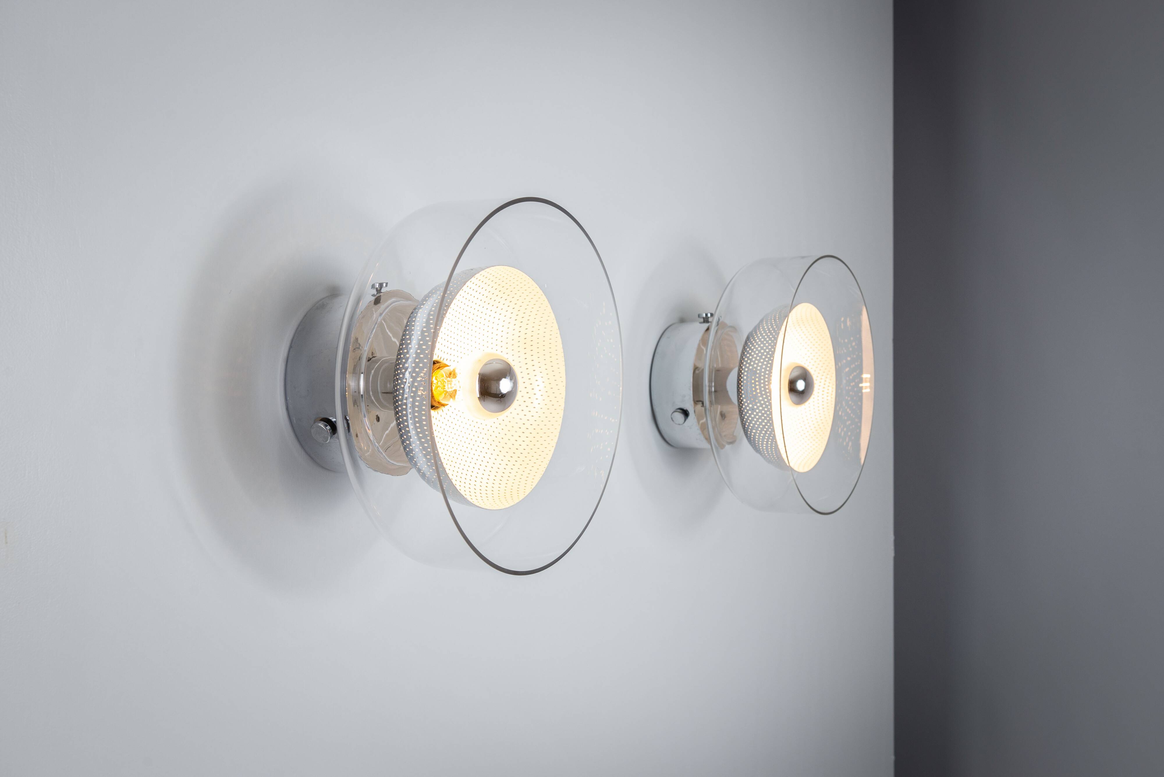 Paire d'appliques ou de plafonniers « Crystal » par Anders Pehrson pour Ateljé Lykt