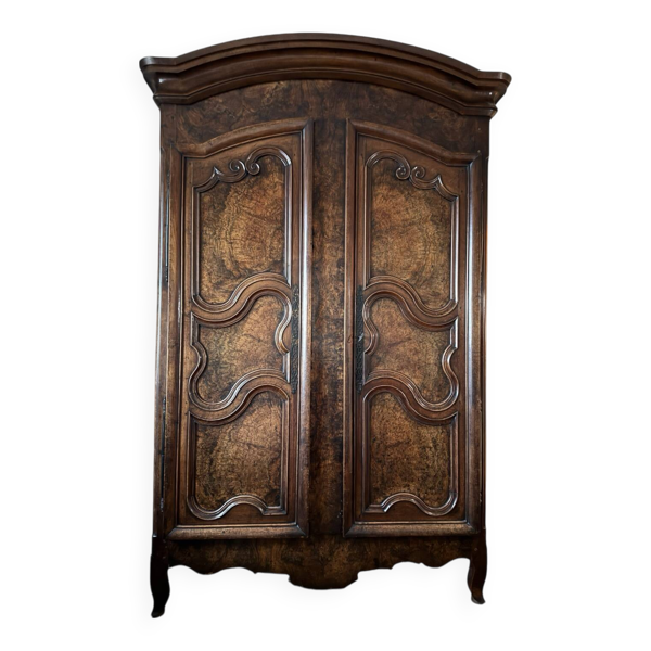 Armoire Bressane Louis XV en Noyer 18’s