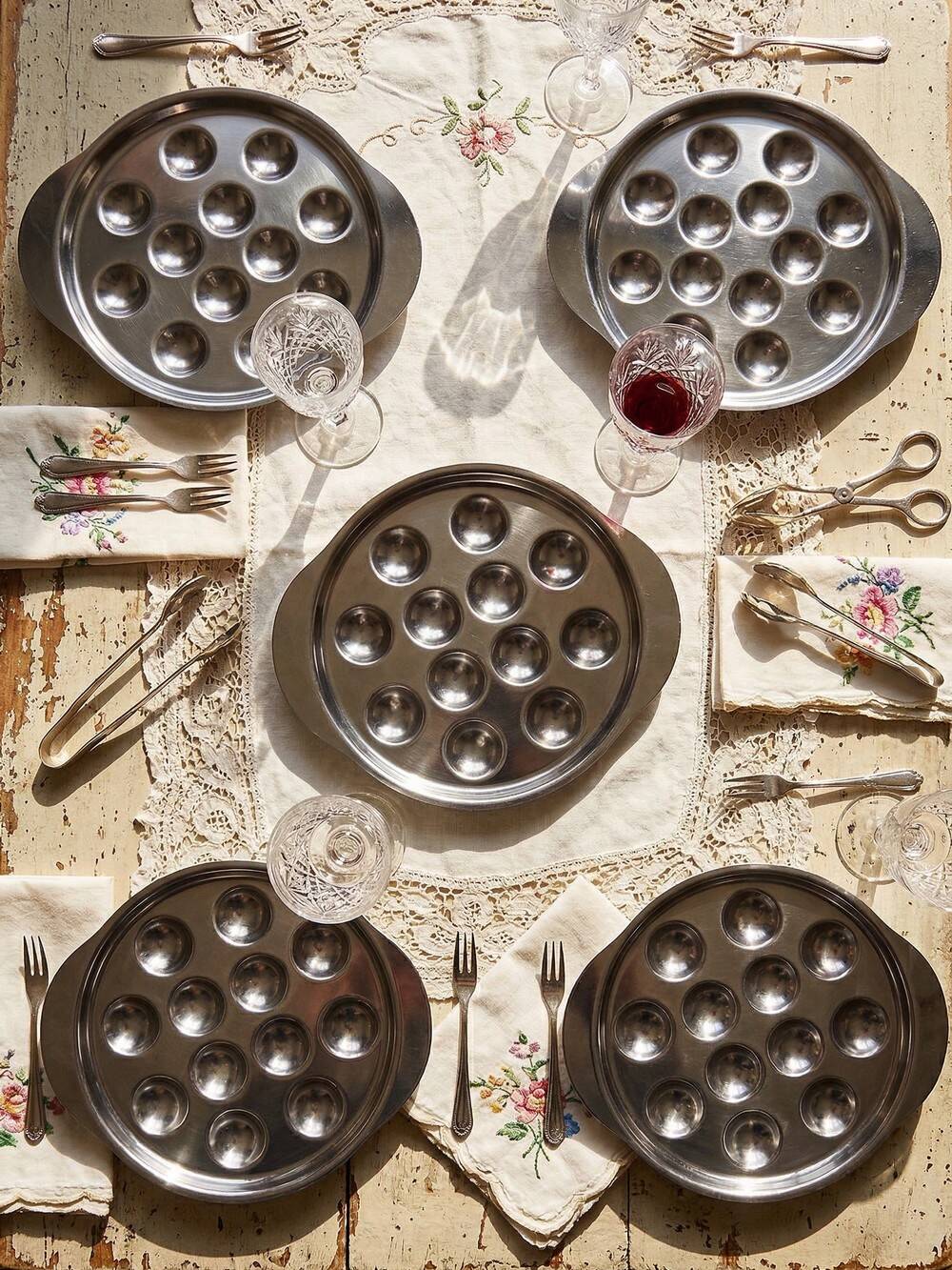 Set of 6 vintage stainless steel snail dishes, French, 1980s-90s.