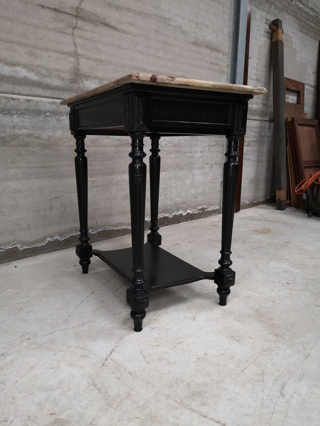 Console d'applique laqué noir sur chêne marbre de brèche pâté de foie style Napoléon III