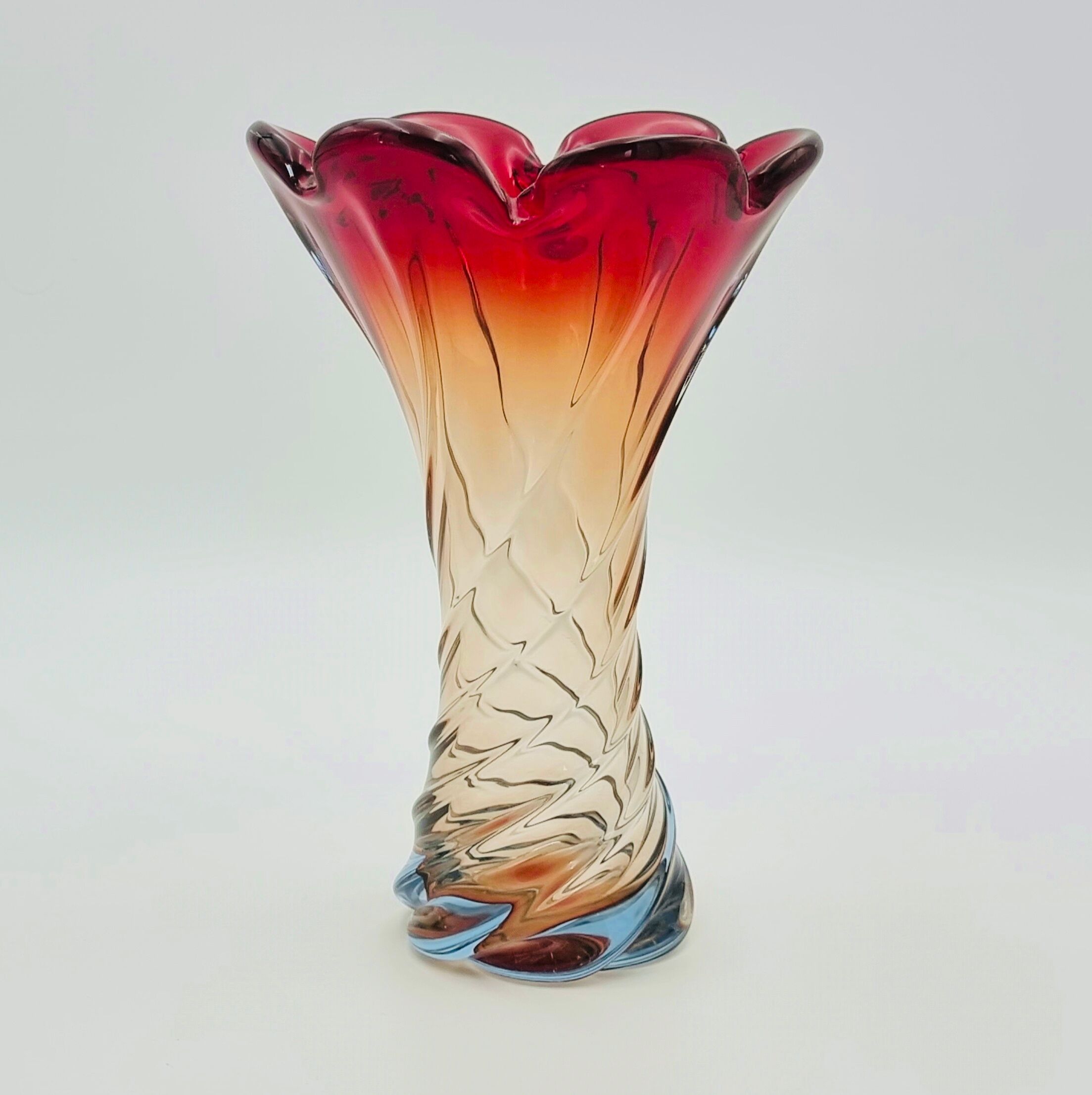Labelled vintage italian twisted murano glass vase, 1960s