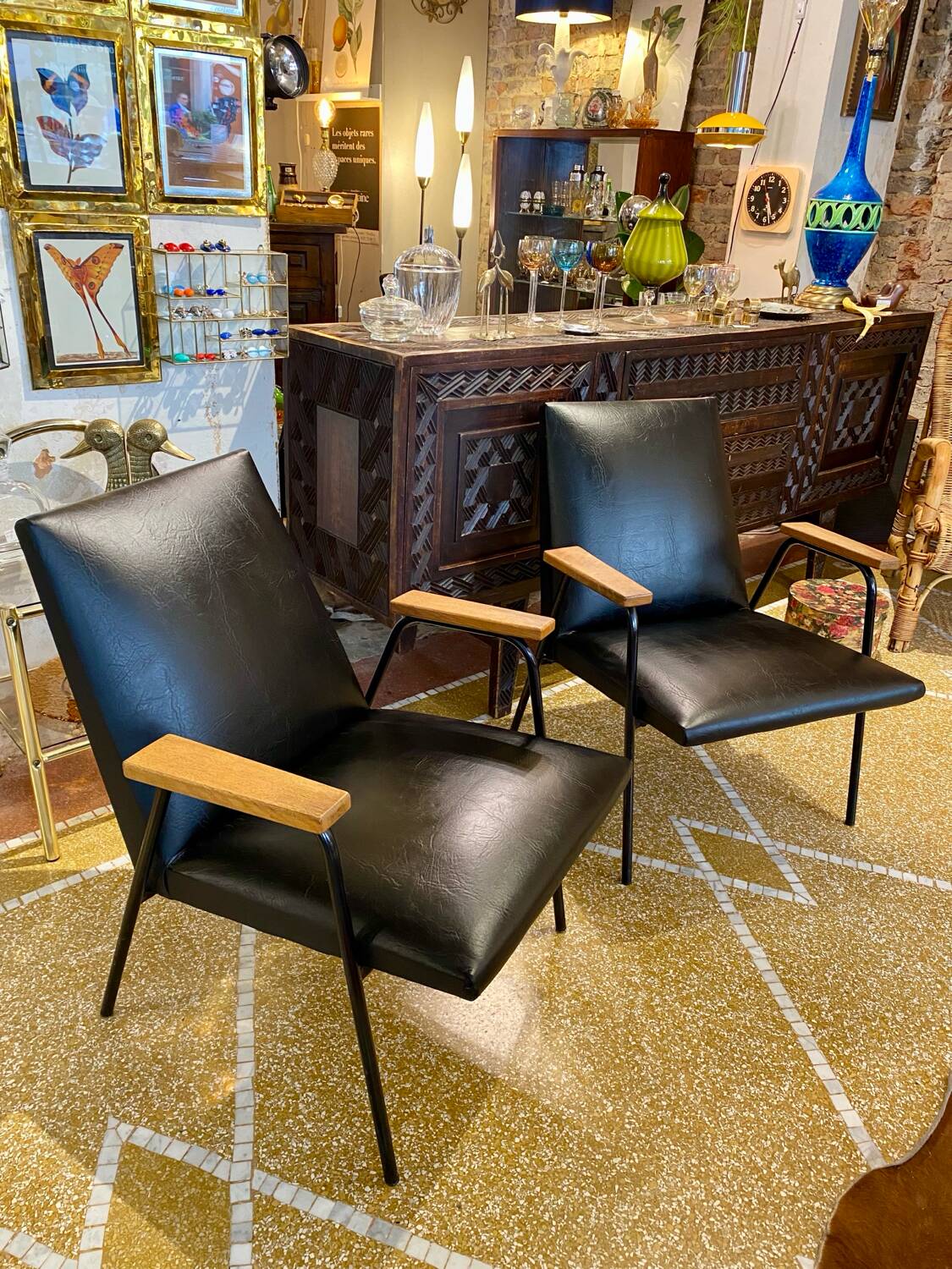 Pair of "Robert" armchairs by Pierre Guariche for Meurop 1962