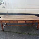 Farm table