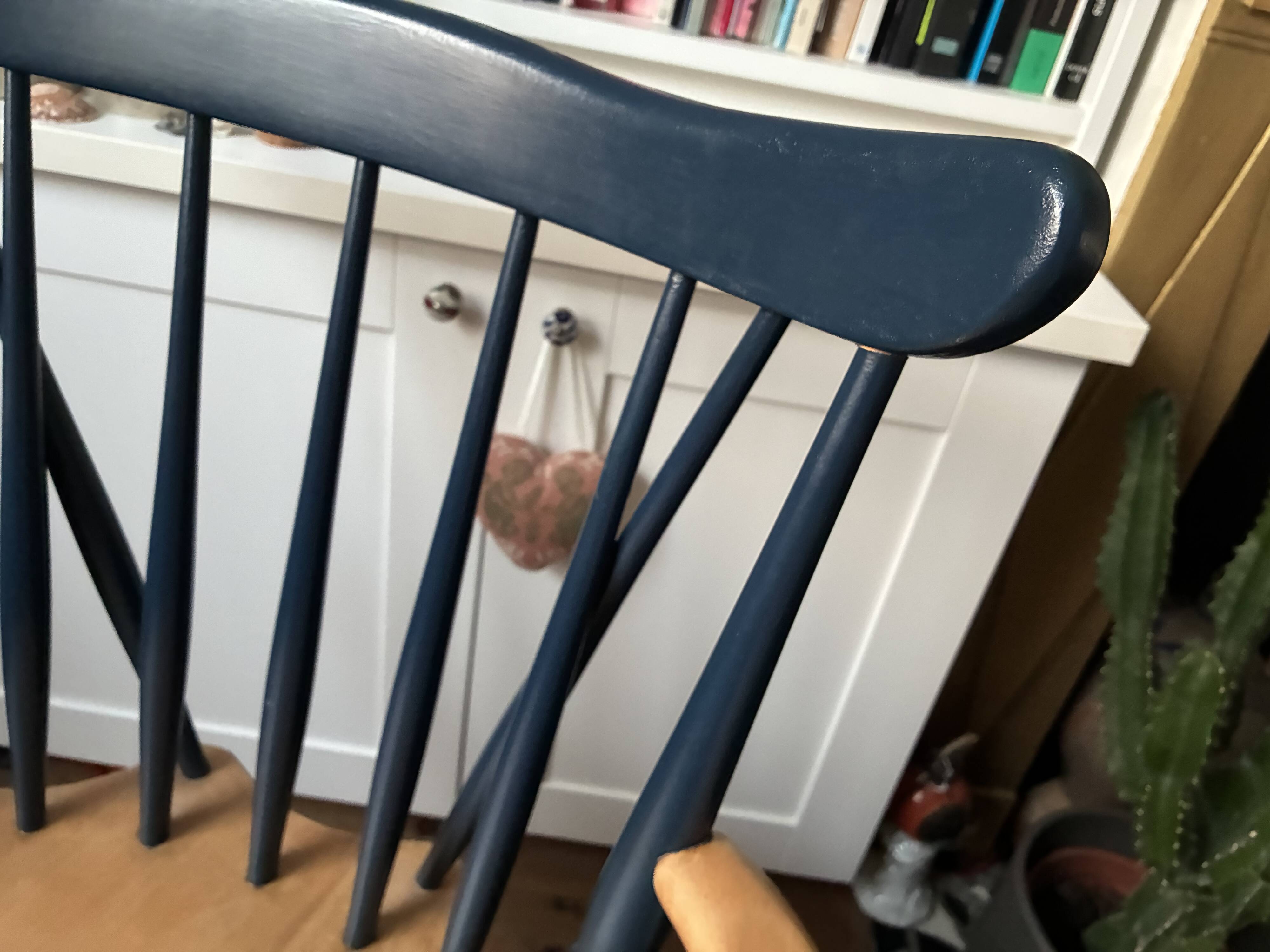 Scandinavian chair in wood and navy blue