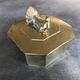 Box in solid brass octagon shape bird decoration 14,8cm