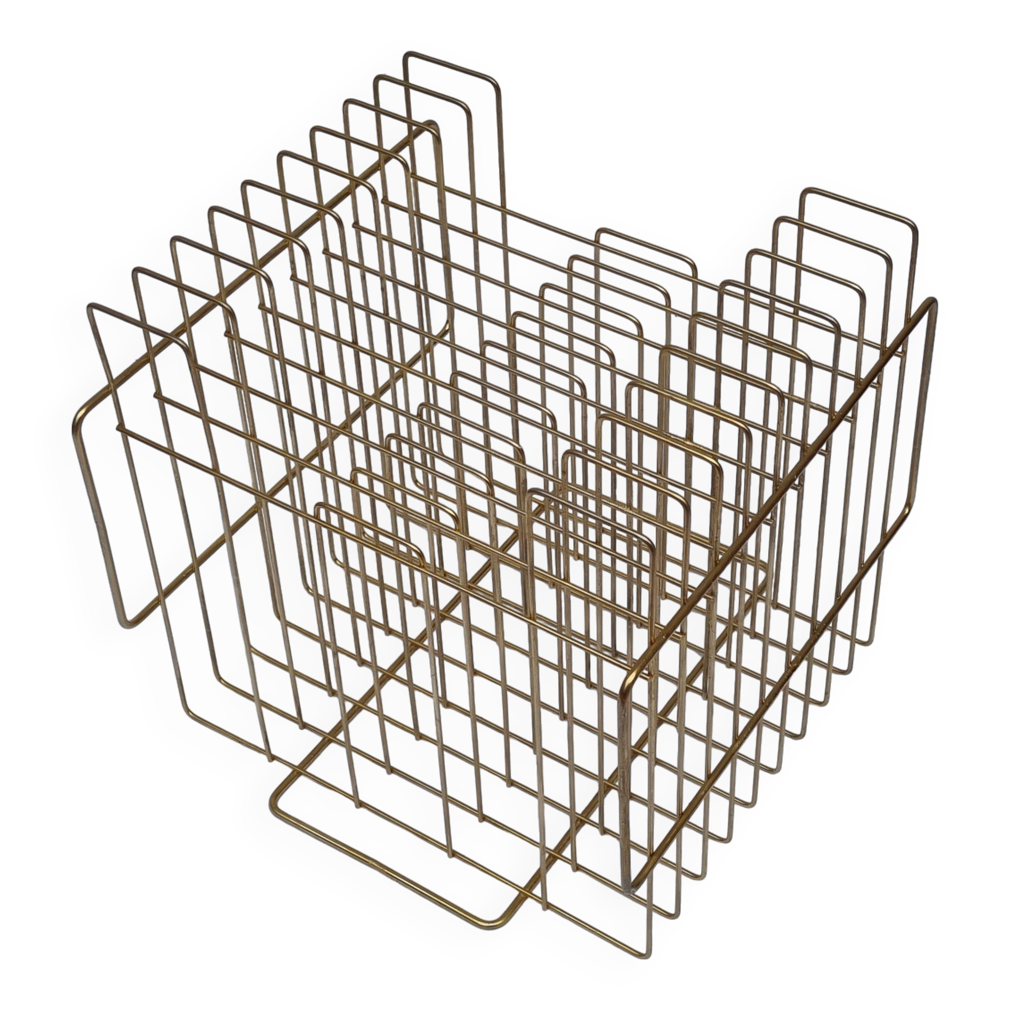 Vintage "wire" magazine rack in gold metal