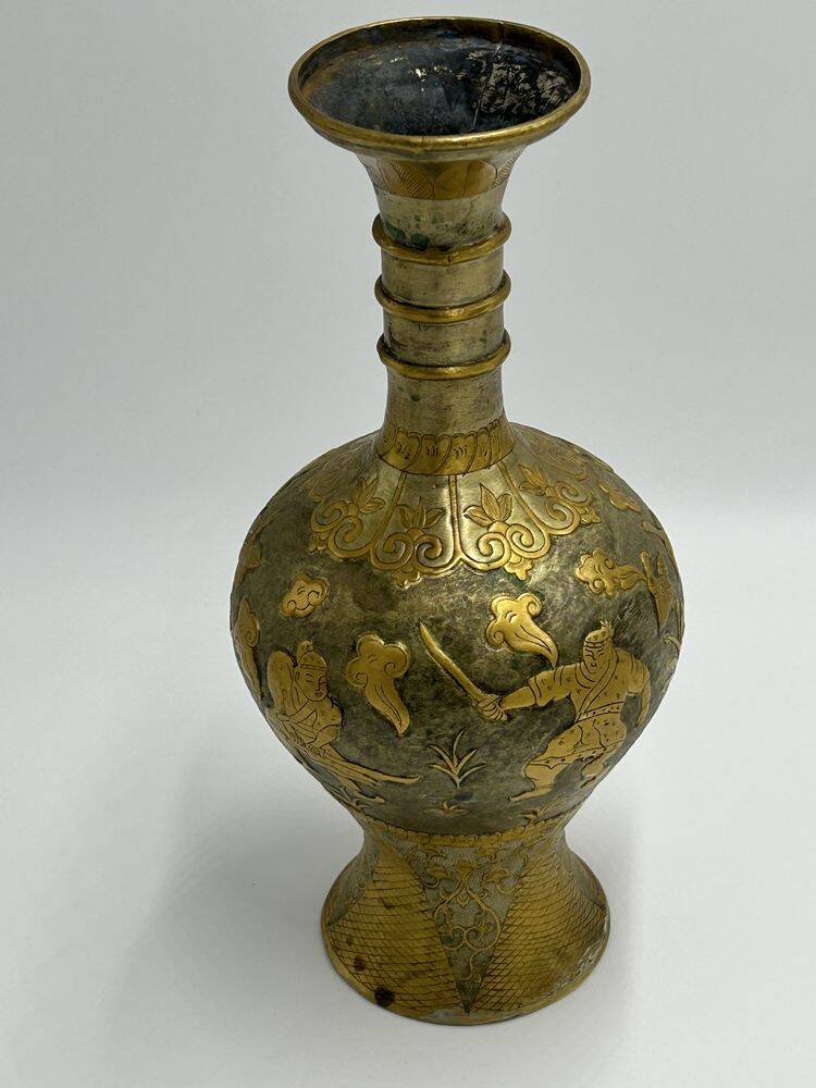 Vase attributed to the Tang dynasty, China, gold and silver
