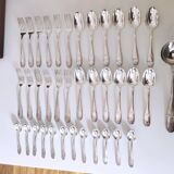 Silver metal housewife model Rocaille