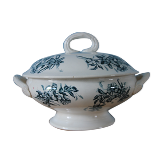 Iron earth tureen decorated with flowers and butterflies Jasmine from Virginie de Badonviller