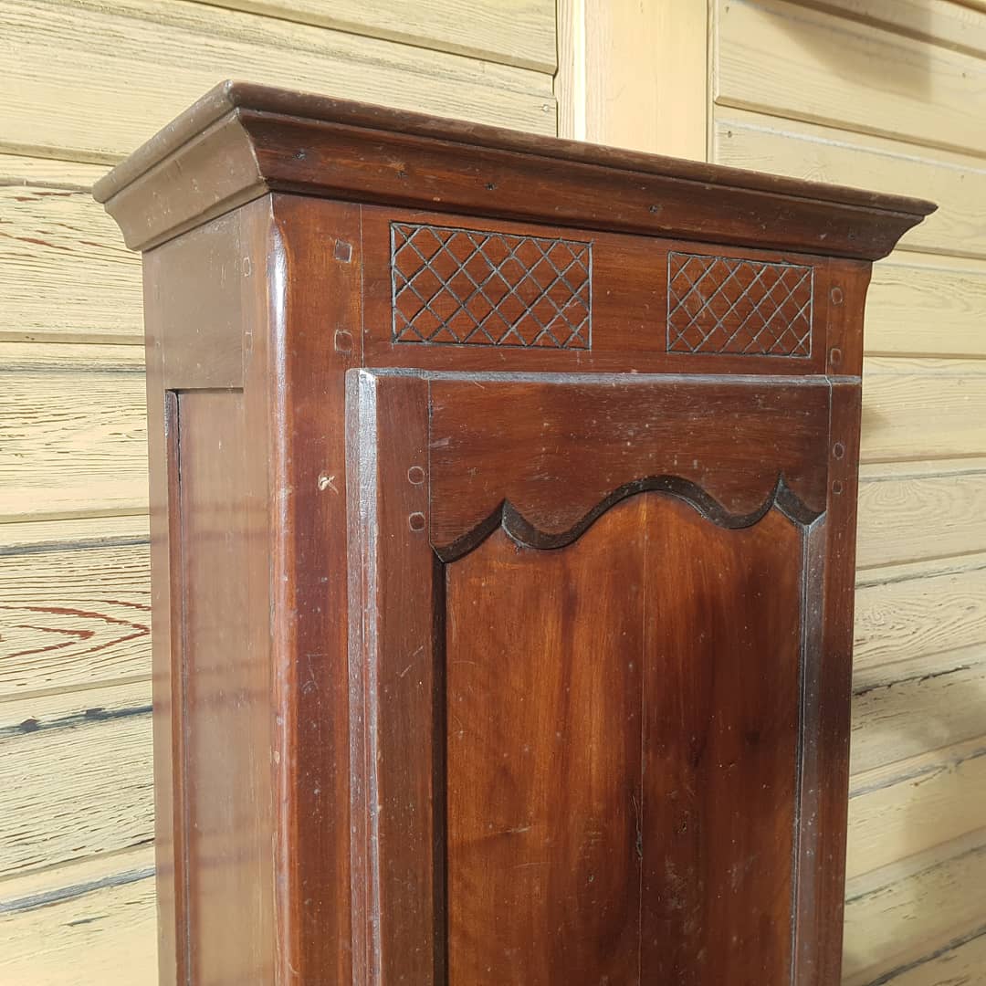 Massive walnut antique clock body