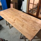 Solid wood table with Mikado legs