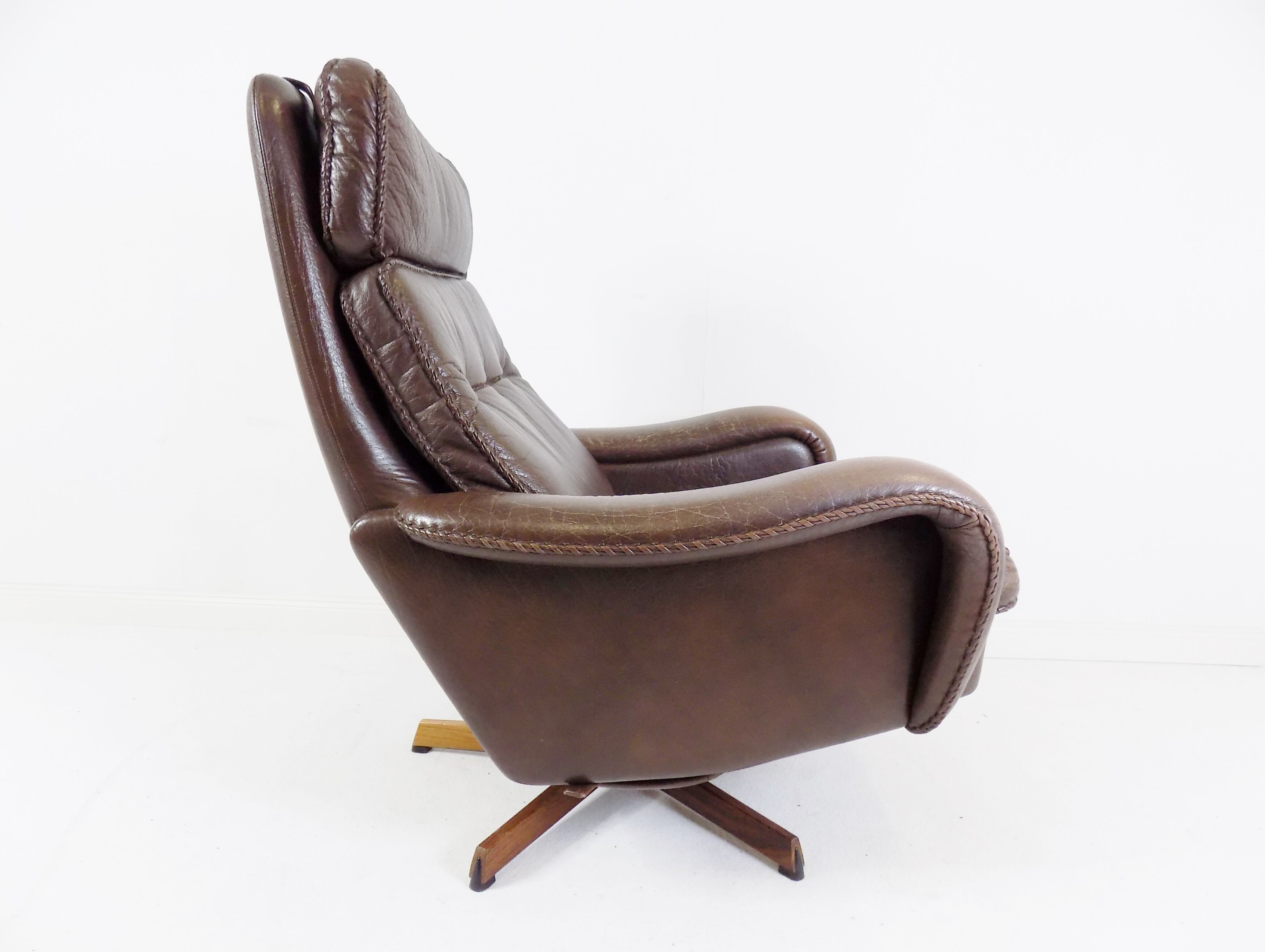 Madsen & Schubell leather armchair with ottoman for Bovenkamp