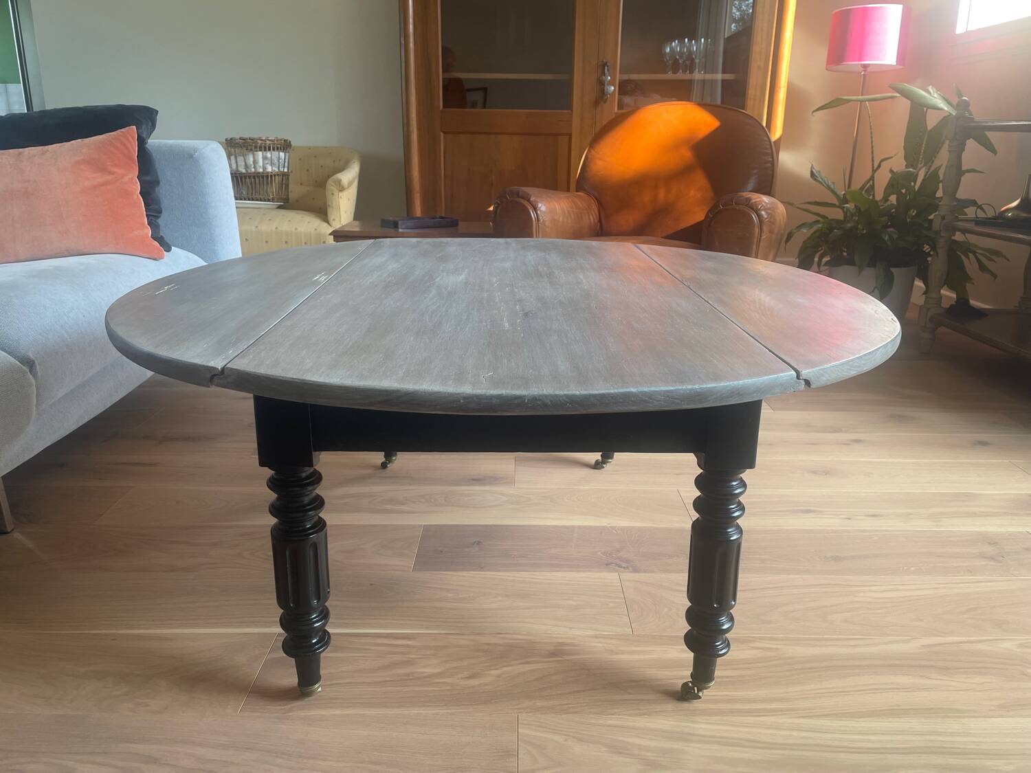 Old round coffee table