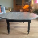 Old round coffee table