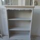 Small bookcase, 2 adjustable pearl gray patinated shelves, wooden top