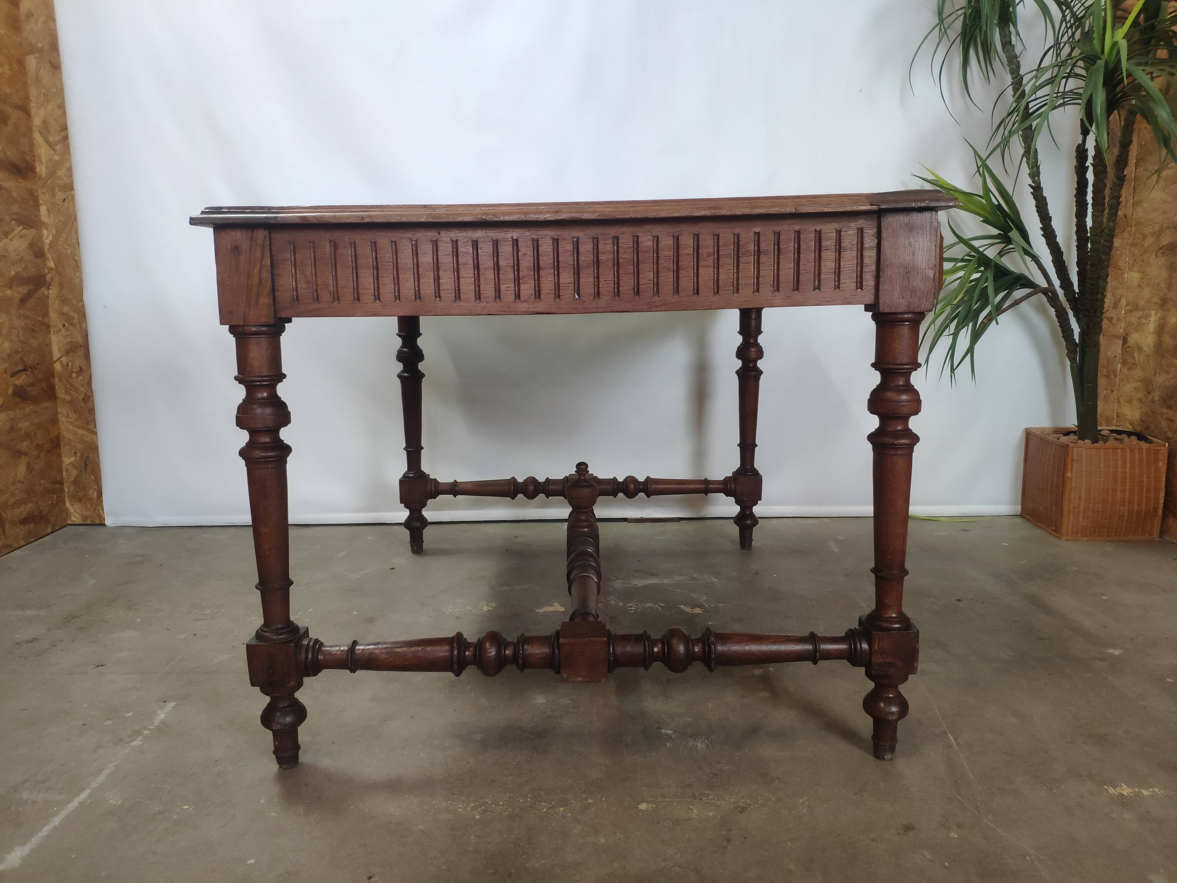 Table de style Henri II