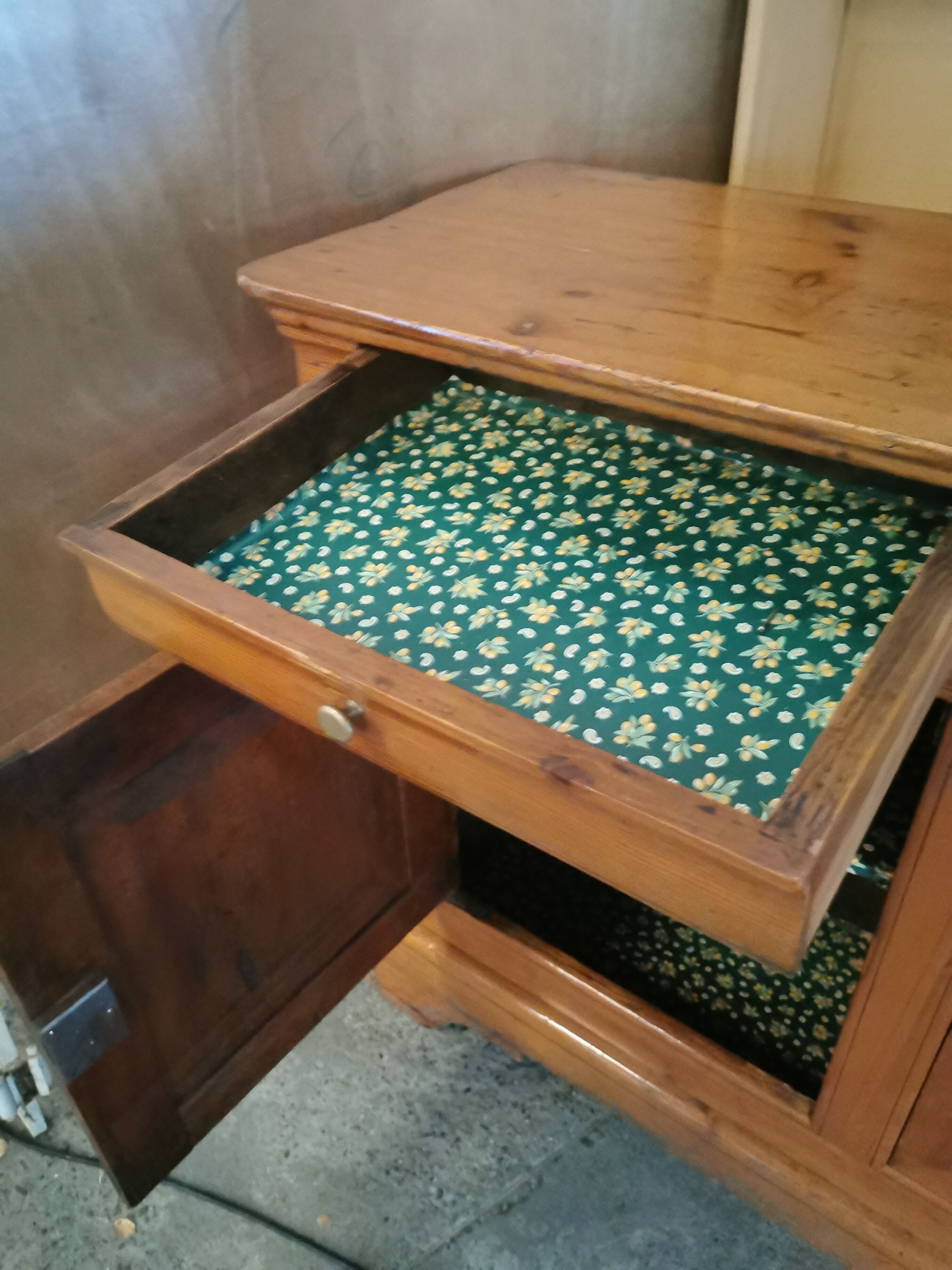 Sideboard