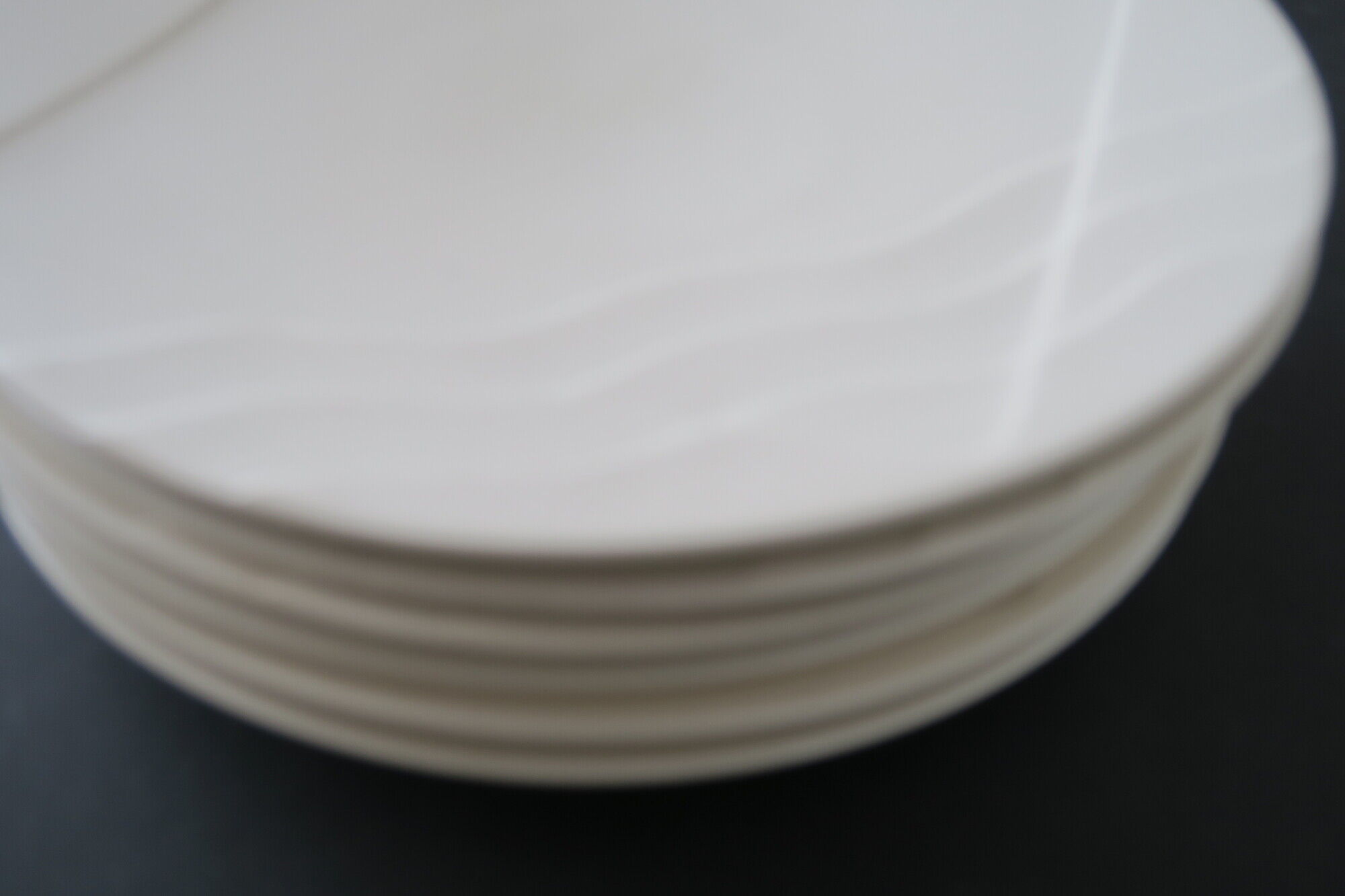 6 Flat plates Salins Studio curved lines Vintage 1980 style Memphis design Pierre Cazenove