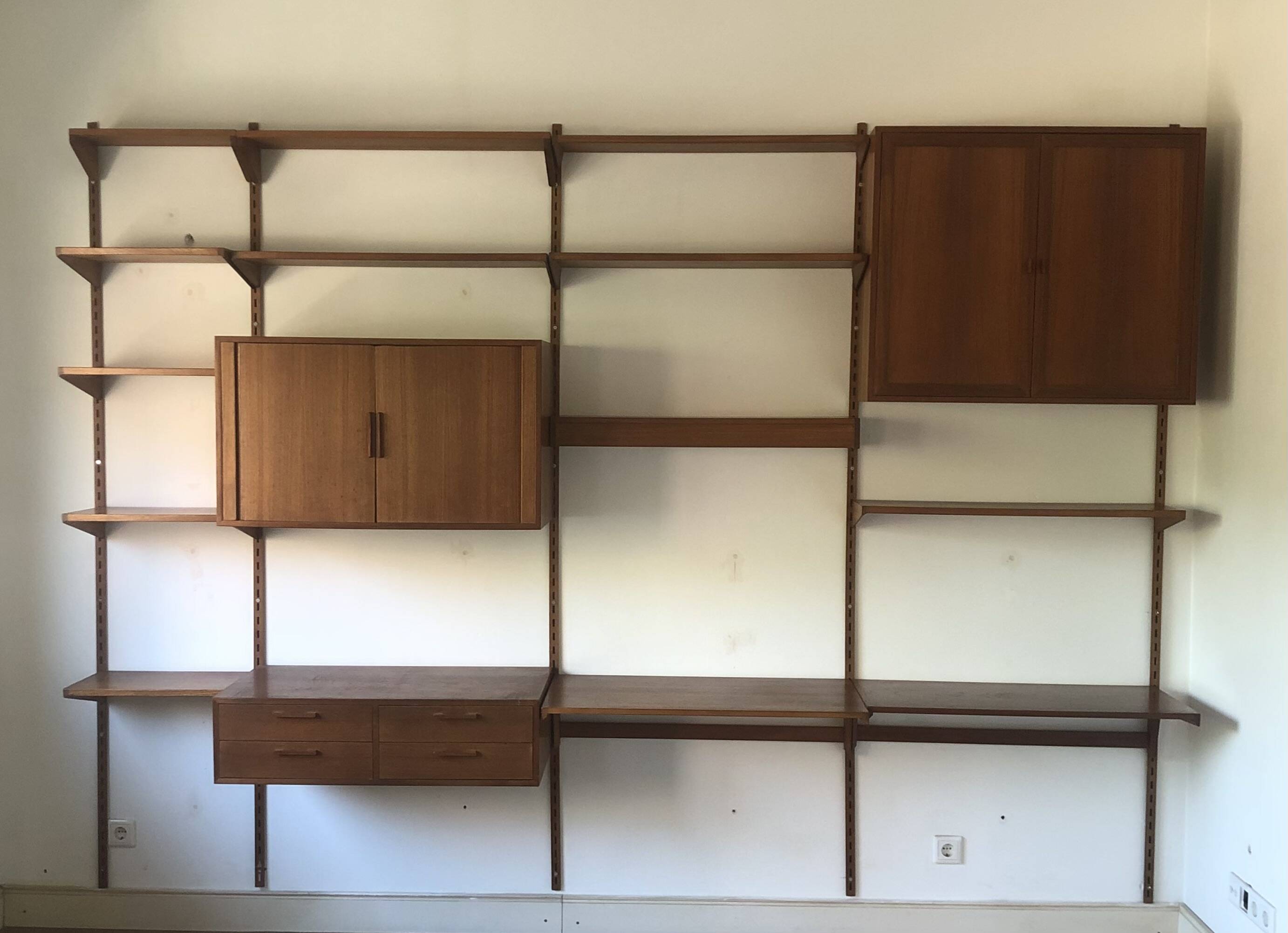 Kai Kristiansen teakhouten wandmeubel