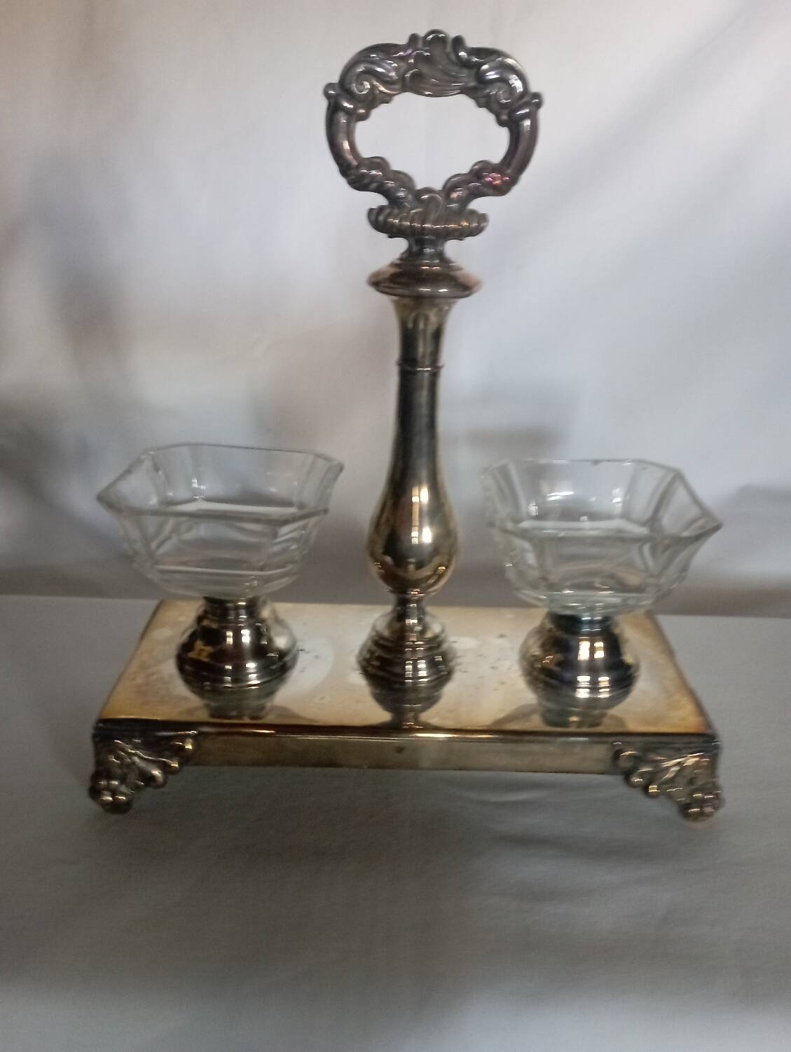Crystal and silver-plated metal salt cellar