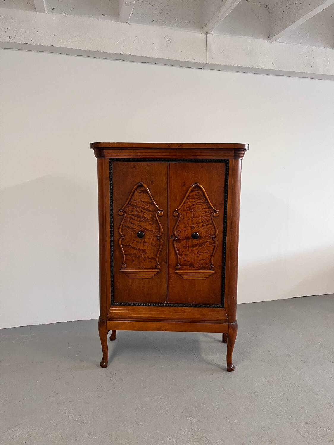 Oak linen closet from the 1930s, Norway